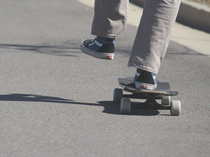 10 Easy Ways To Longboarding: How to Longboard?