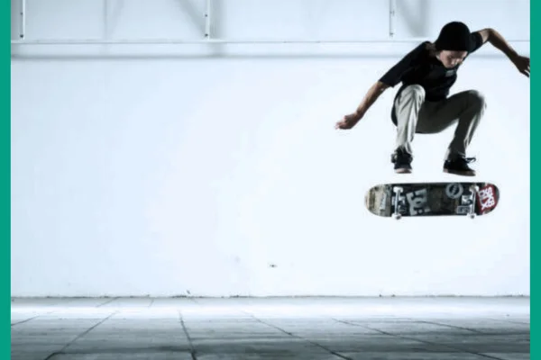 Nollie heelflip